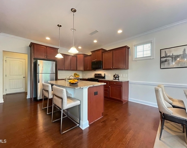 523 Finnbar Drive - Photo Thumbnail 10