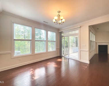 523 Finnbar Drive - Photo Thumbnail 13