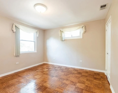 919 Greenwood Avenue - Photo Thumbnail 12