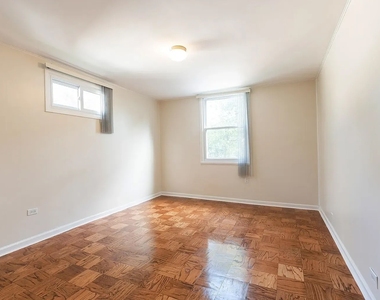 919 Greenwood Avenue - Photo Thumbnail 2