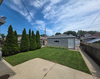 1819 East Avenue - Photo Thumbnail 12