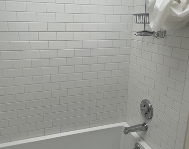 1326 Chicago Avenue - Photo Thumbnail 8