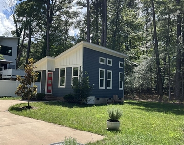 107 D Hillcrest Avenue - Photo Thumbnail 1