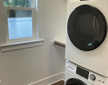 107 D Hillcrest Avenue - Photo Thumbnail 12