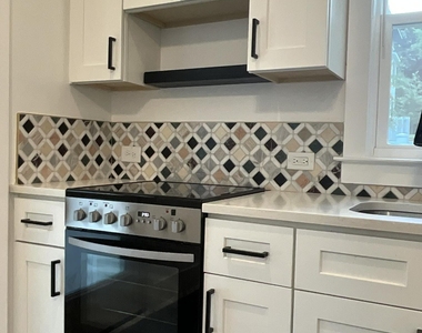 107 D Hillcrest Avenue - Photo Thumbnail 3