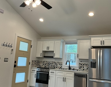 107 D Hillcrest Avenue - Photo Thumbnail 2