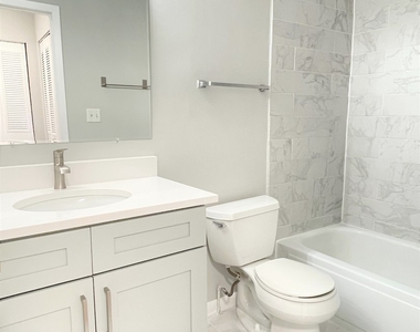 1750 Henley Street - Photo Thumbnail 9
