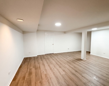 1750 Henley Street - Photo Thumbnail 15