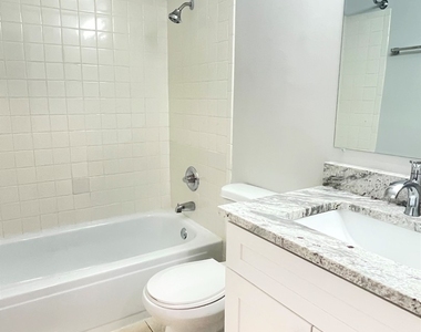 1750 Henley Street - Photo Thumbnail 7