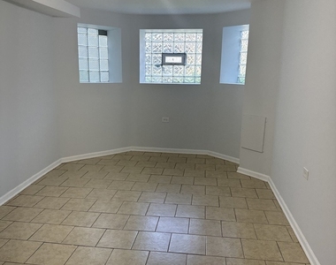 6344 S Eberhart Avenue - Photo Thumbnail 12