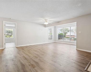 6362 Wedgeview Court - Photo Thumbnail 5