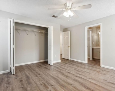 6362 Wedgeview Court - Photo Thumbnail 18
