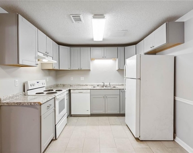 6362 Wedgeview Court - Photo Thumbnail 9