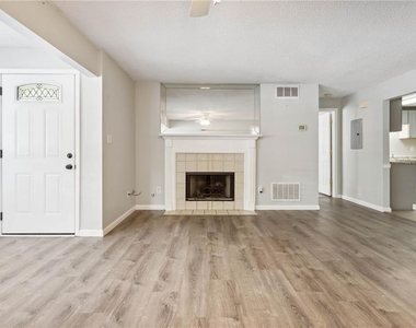 6362 Wedgeview Court - Photo Thumbnail 7