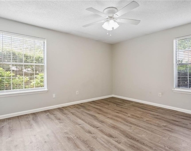 6362 Wedgeview Court - Photo Thumbnail 17