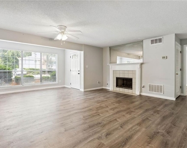 6362 Wedgeview Court - Photo Thumbnail 4