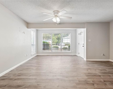 6362 Wedgeview Court - Photo Thumbnail 6