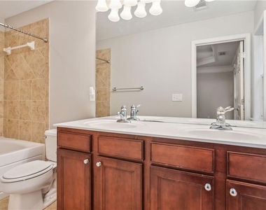 2263 Limehurst Drive Ne - Photo Thumbnail 15