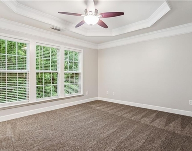 2263 Limehurst Drive Ne - Photo Thumbnail 18