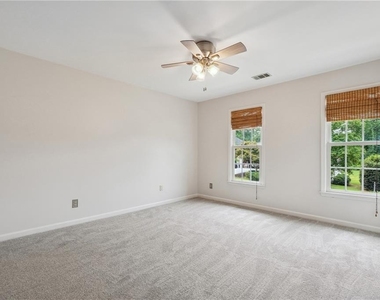 2565 Chestea Drive Ne - Photo Thumbnail 14