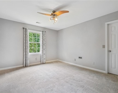 2565 Chestea Drive Ne - Photo Thumbnail 16