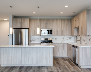 1604 N Richmond Street - Photo Thumbnail 6