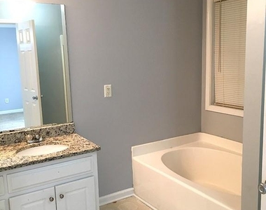 2515 Freemans Walk Drive - Photo Thumbnail 22