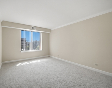 1755 Lake Cook Road - Photo Thumbnail 14