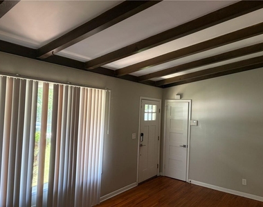 1847 Dorsey Avenue - Photo Thumbnail 5
