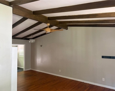 1847 Dorsey Avenue - Photo Thumbnail 4