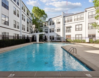 821 Ralph Mcgill Boulevard Ne - Photo Thumbnail 15