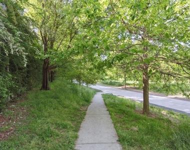 821 Ralph Mcgill Boulevard Ne - Photo Thumbnail 23