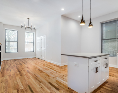 5407 S Harper Avenue - Photo Thumbnail 7