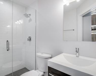 5407 S Harper Avenue - Photo Thumbnail 9