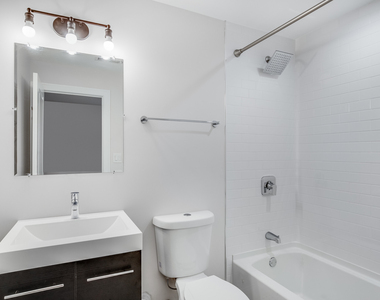 5407 S Harper Avenue - Photo Thumbnail 10