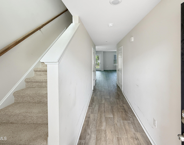 2301 Gracie Lane - Photo Thumbnail 3