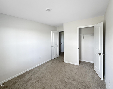2301 Gracie Lane - Photo Thumbnail 15