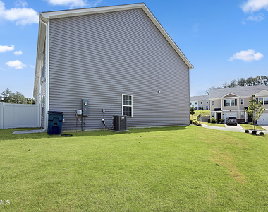 2301 Gracie Lane - Photo Thumbnail 20