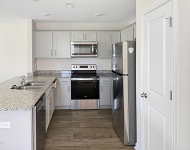 2301 Gracie Lane - Photo Thumbnail 4
