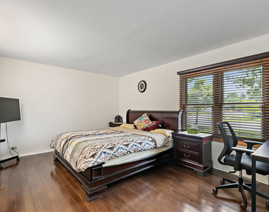 1037 Conrad Court - Photo Thumbnail 11
