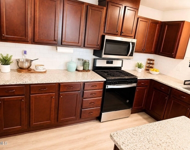 60 Purple Aster Street - Photo Thumbnail 3