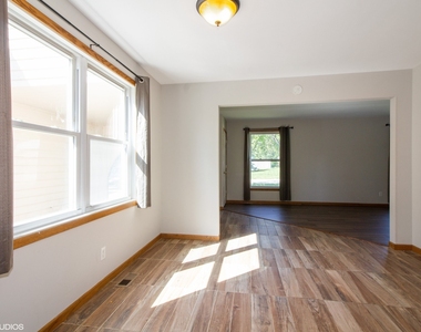 230 Maple Street - Photo Thumbnail 6