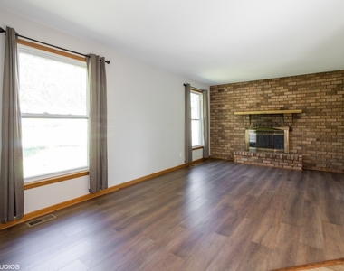 230 Maple Street - Photo Thumbnail 3