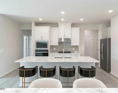 793 Red River Drive - Photo Thumbnail 13