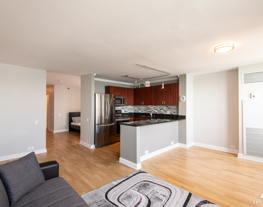 474 N Lake Shore Drive - Photo Thumbnail 9