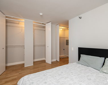474 N Lake Shore Drive - Photo Thumbnail 2