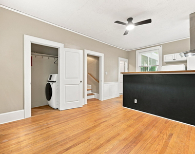 407 Coolidge Street - Photo Thumbnail 9