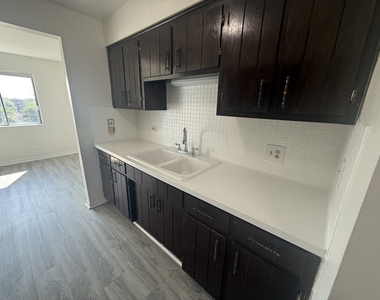 2300 N Harlem Avenue - Photo Thumbnail 13