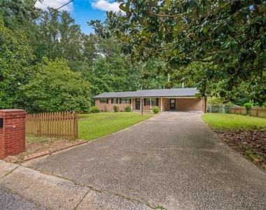 6207 Moss Drive - Photo Thumbnail 1