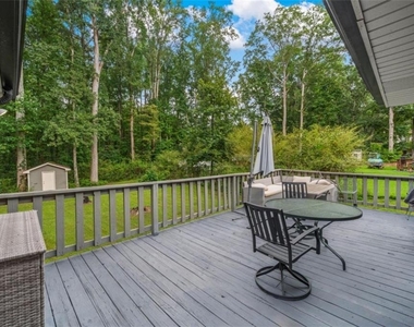 6207 Moss Drive - Photo Thumbnail 29